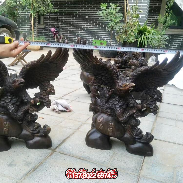 玻璃鋼老鷹雕塑,個(gè)性擺放商場(chǎng)裝飾 玻璃鋼老鷹雕塑,個(gè)性擺放商場(chǎng)裝飾