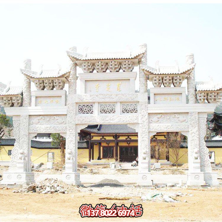 精細工藝刻石牌坊，裝點小區村口