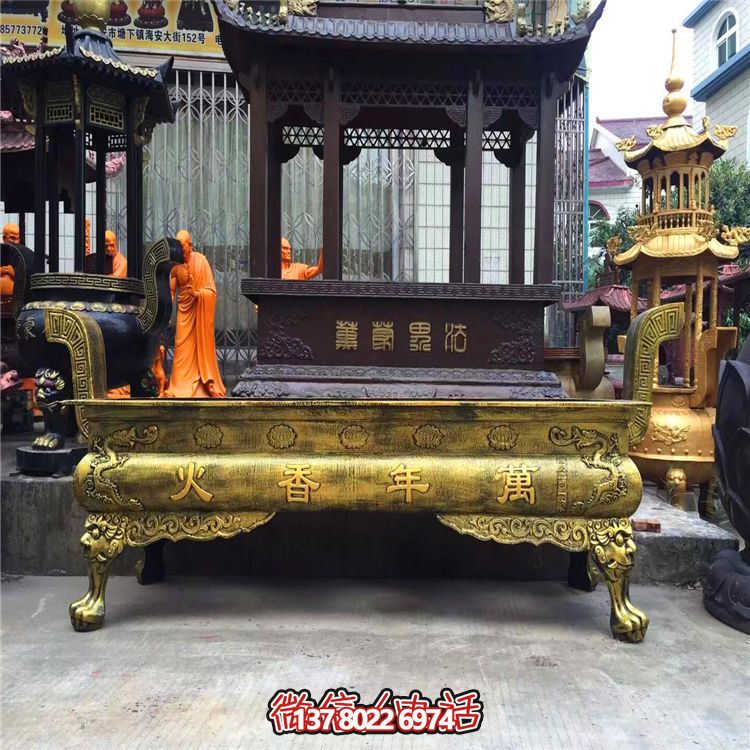大型純銅鎏金香爐雕塑，為景觀寺廟增添靈性美感