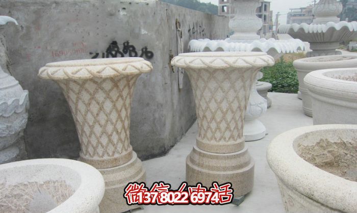 聚焦傳統文化，打造完美的自然景觀——大理石花籃花盆雕塑系列