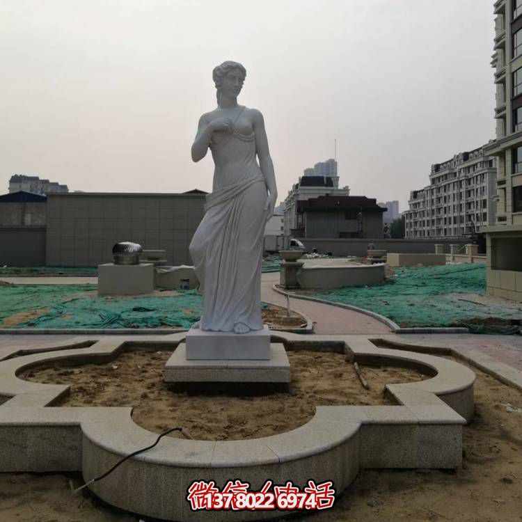 西方大理石雕像，浮雕人物裝飾街道