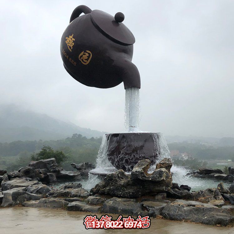 這款創(chuàng)意玻璃鋼懸空流水?dāng)[件，是一款非常適合大型園林景區(qū)及戶外空間裝飾的藝術(shù)品