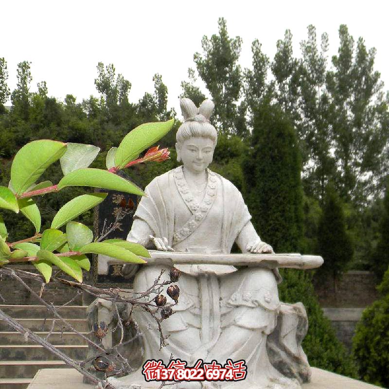 彈琴游玩古代景區,感受石雕雕塑之美 彈琴游玩古代景區,感受石雕雕塑之美