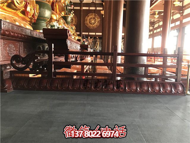 鑄銅欄桿——現(xiàn)代簡約風格,兼具實用性和藝術美感 鑄銅欄桿——現(xiàn)代簡約風格,兼具實用性和藝術美感