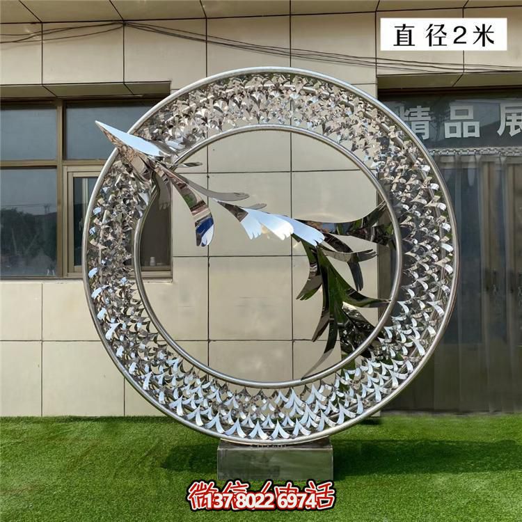 不銹鋼鏤空戶(hù)外園林景觀圓環(huán)雕塑