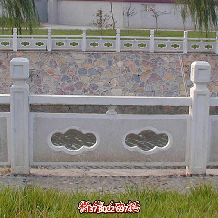 大理石花崗巖浮雕線雕欄桿陽臺和導(dǎo)師石柱圍欄石材